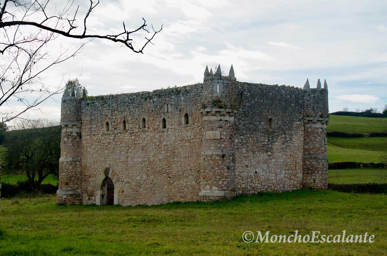 fachada Castillo de Agüero