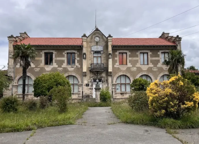 Escuela Santibañez de Carriedo